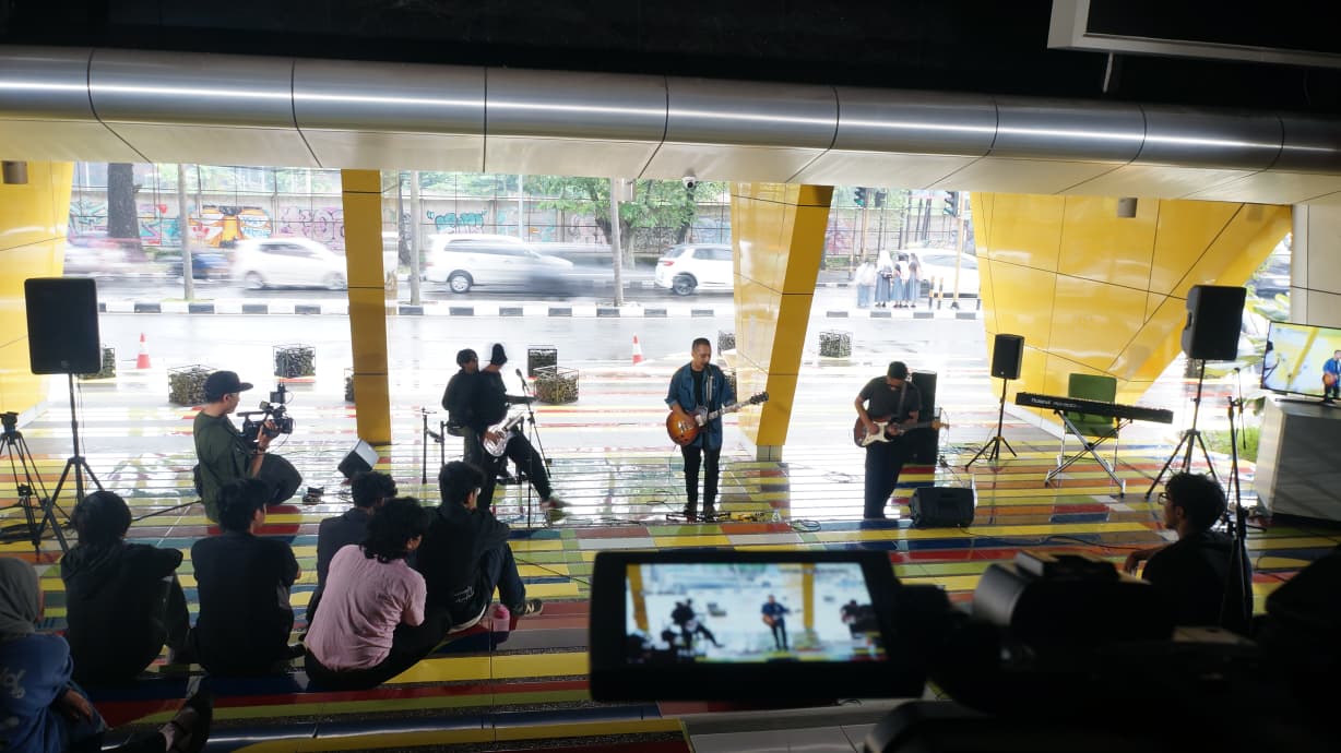  BCH Music Corner 2026 Jadi Wadah Musisi Lokal Bandung Unjuk Karya - Metrum Motiv 